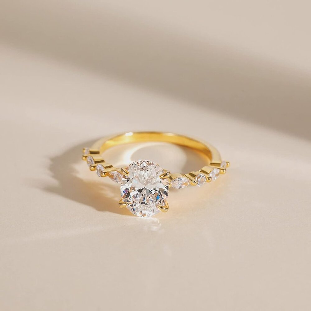 3 Carats 925 Sterling Silver Ring Oval Cut Cubic Zirconia Engagement Solitaire H - Picture 2 of 6